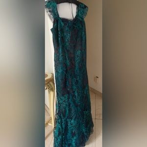 Rene Ruiz dress worn once to a wedding